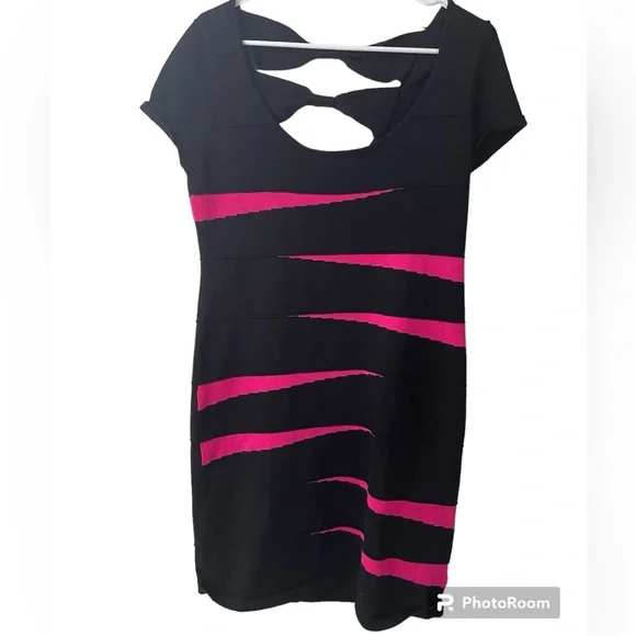 Short sleeve knit dress - Picture 1 of 7